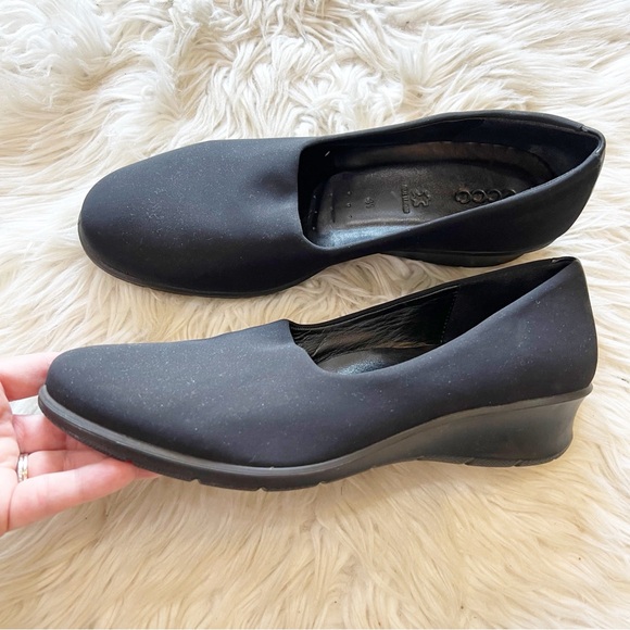 ECCO Felicia Stretch Black Textile Slip On Low Wedge Women’s Size 41 = 10/10.5 - Picture 3 of 9